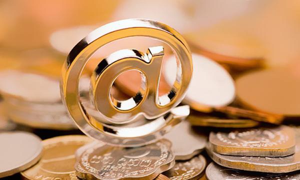 金价短线回调一度失守3300关口，后市能否再度冲高？
